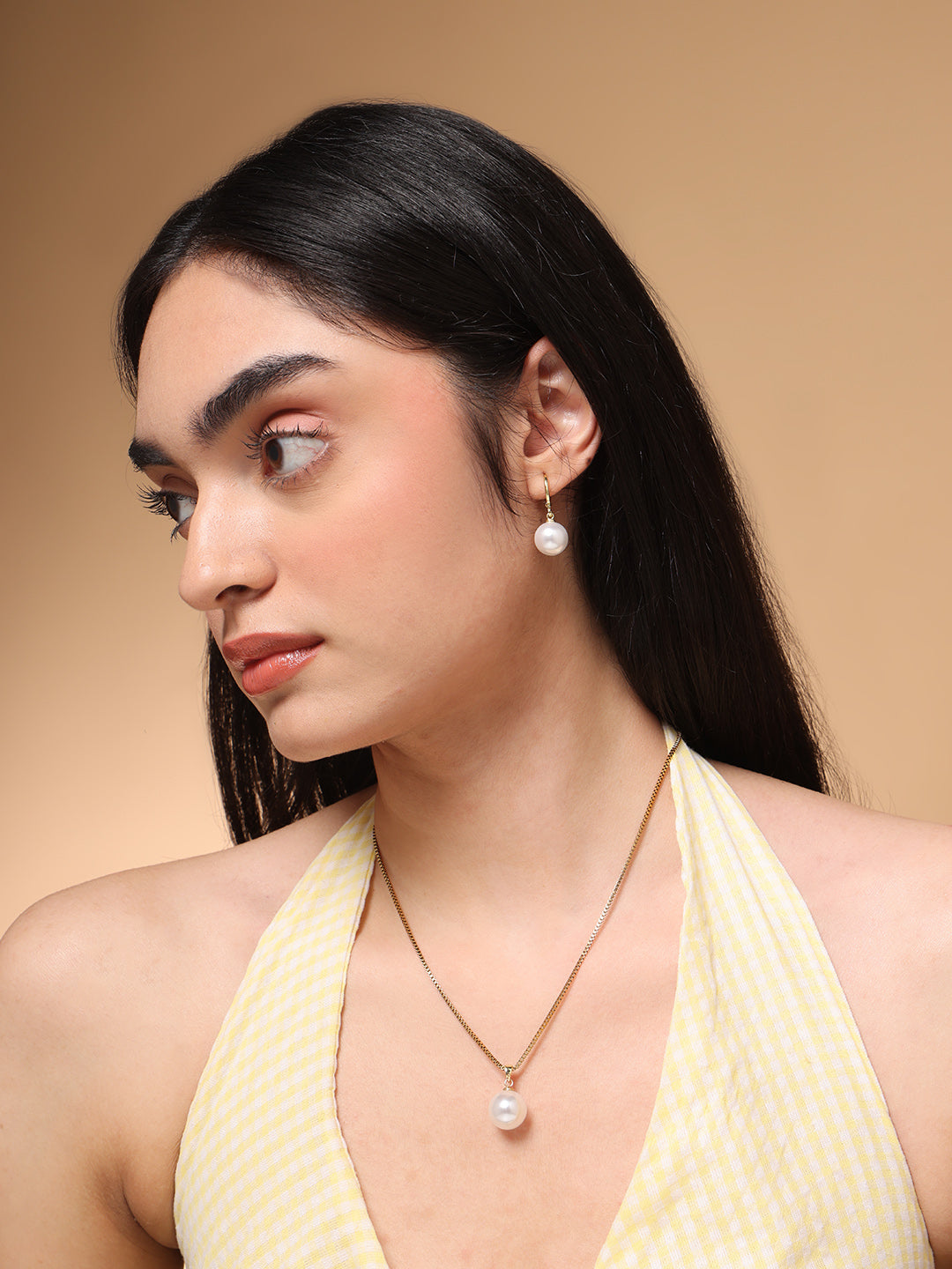 White Pearl Necklace and Earrings Set