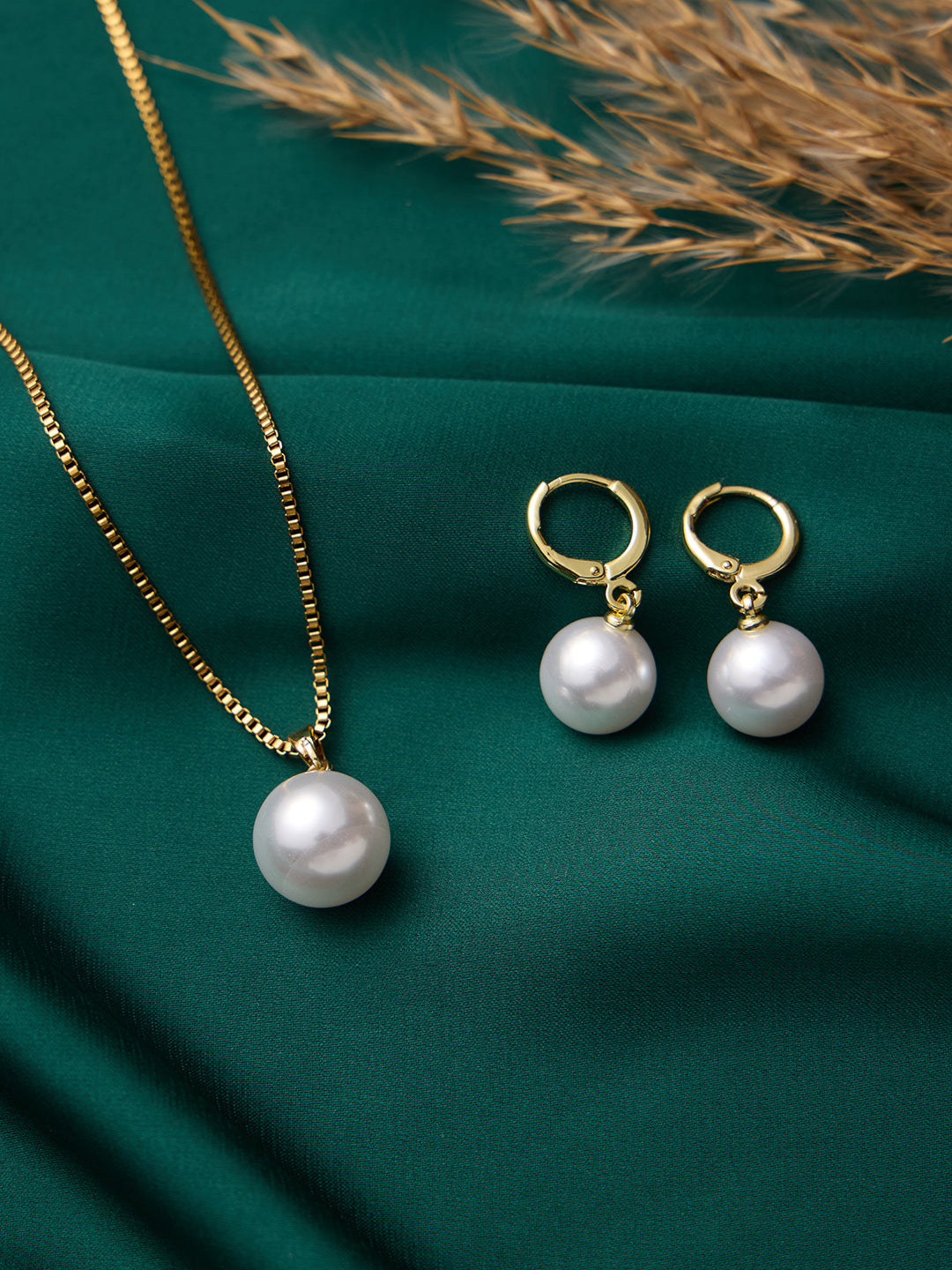 White Pearl Necklace and Earrings Set