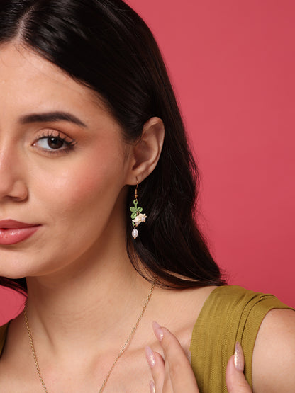 White Lily Flower Necklace and Earrings Set